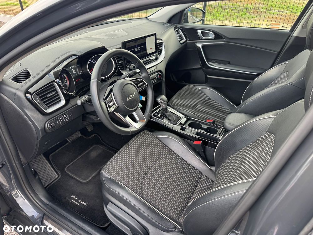 Kia XCeed - 8