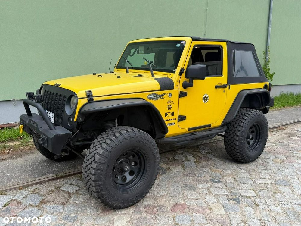 Jeep Wrangler - 12