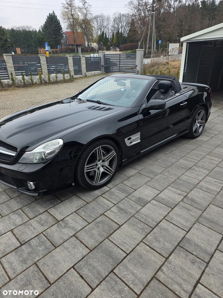 Mercedes-Benz SL 63 AMG SPEEDSHIFT MCT - 11