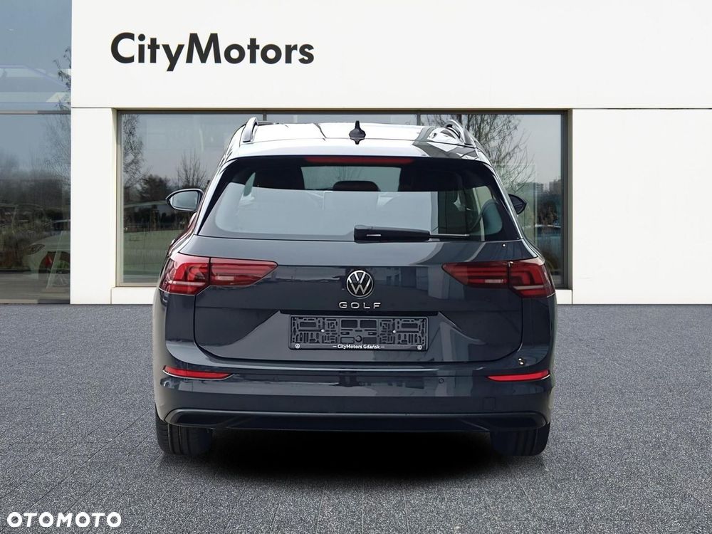 Volkswagen Golf - 6