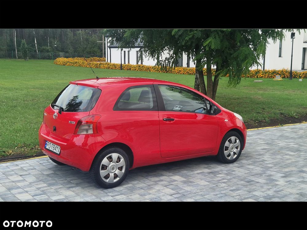 Toyota Yaris 1.3 Luna - 7