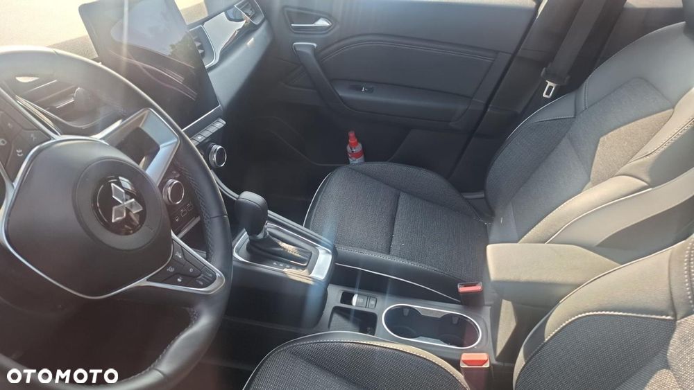Renault Captur E-TECH 160 ICONIC - 6