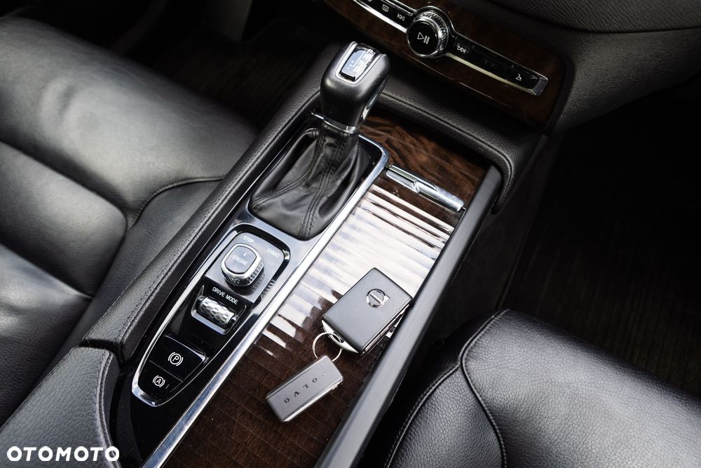 Volvo XC 90 T6 AWD Momentum 7os - 2