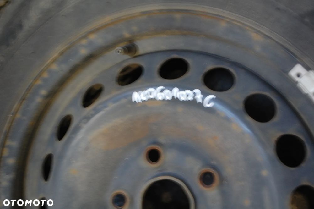FELGI STALOWE + OPONY ZIMOWE 1K0601027C 5X112 ET47 6J VW GOLF V TOURAN 195/65R15 - 31