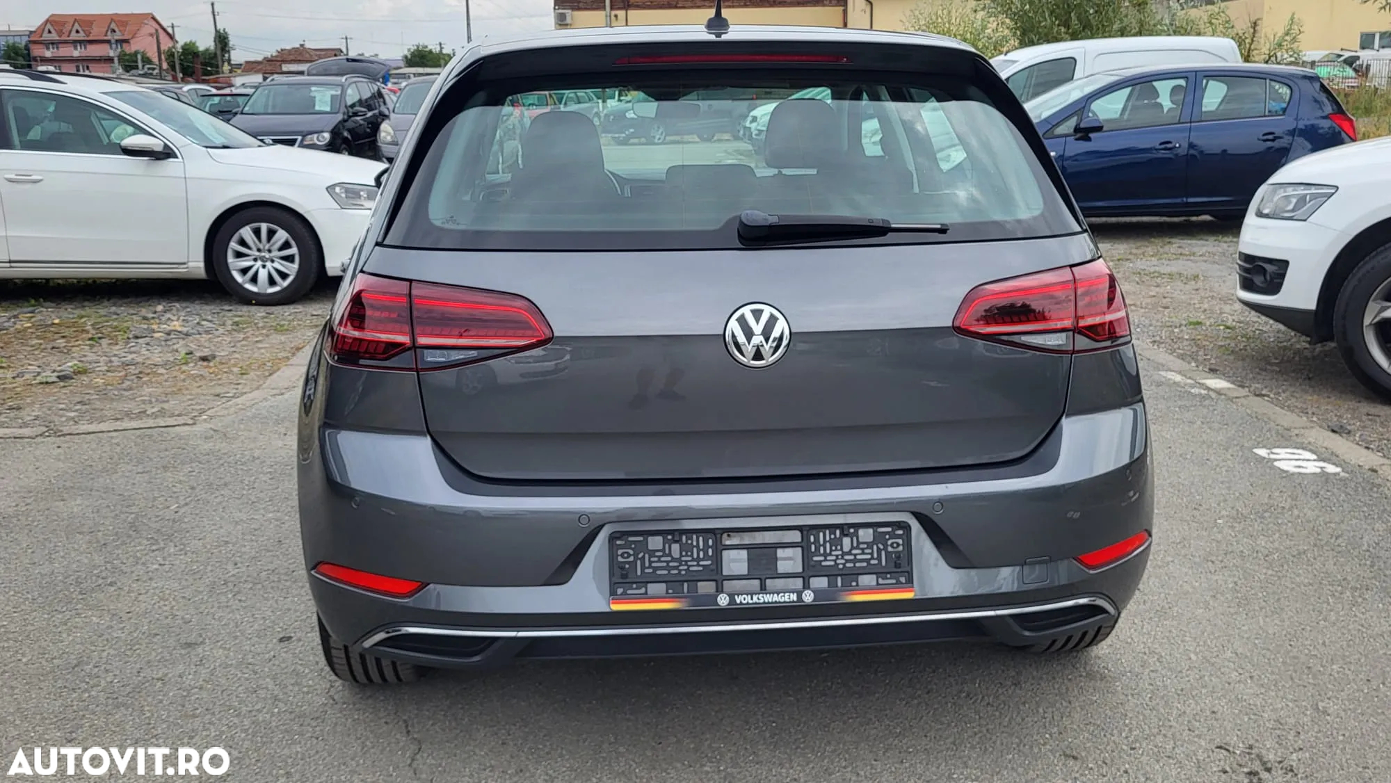 Volkswagen e-Golf - 9
