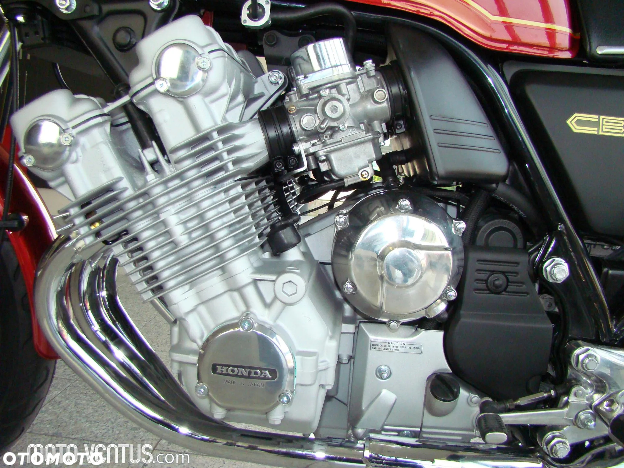 Honda CBX - 13