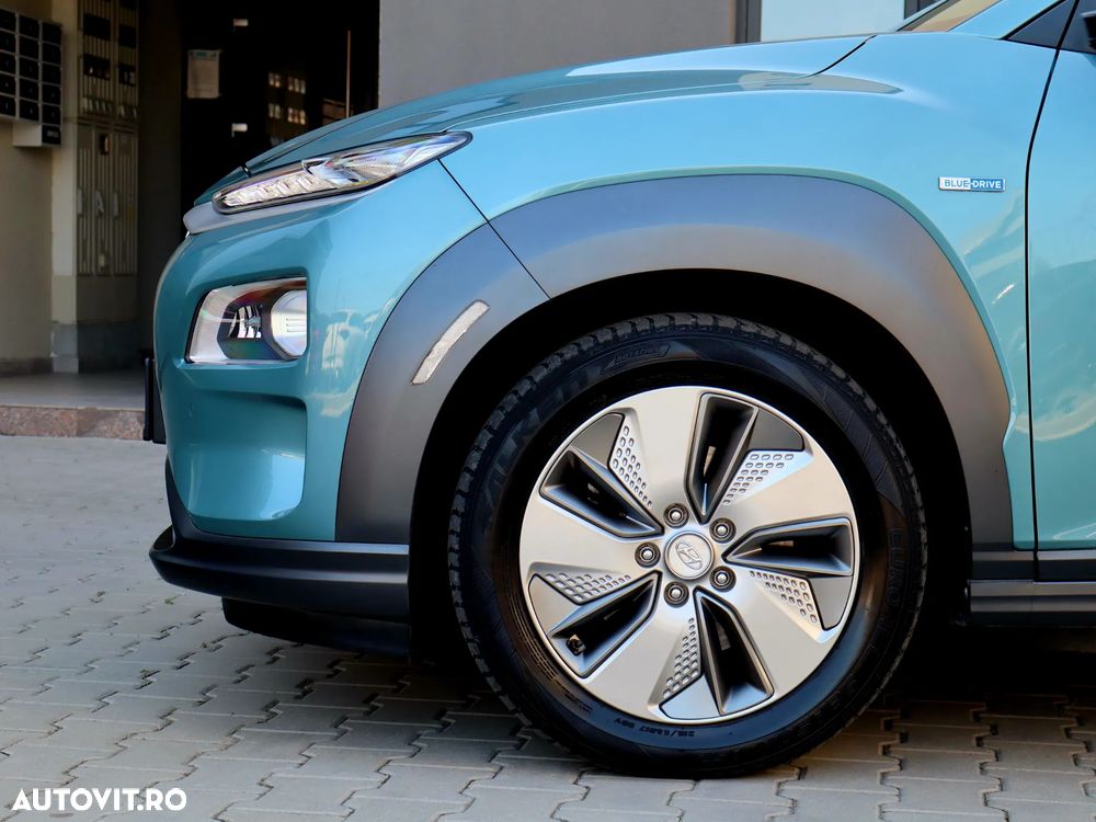 Hyundai KONA Premium - 10