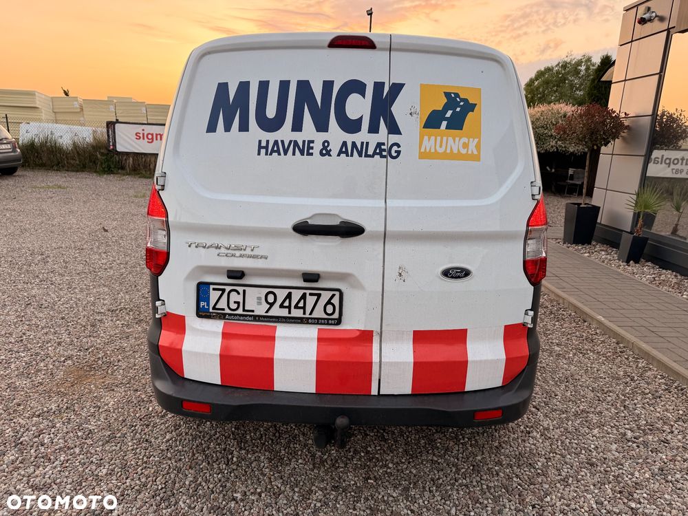 Ford Transit Courier - 15