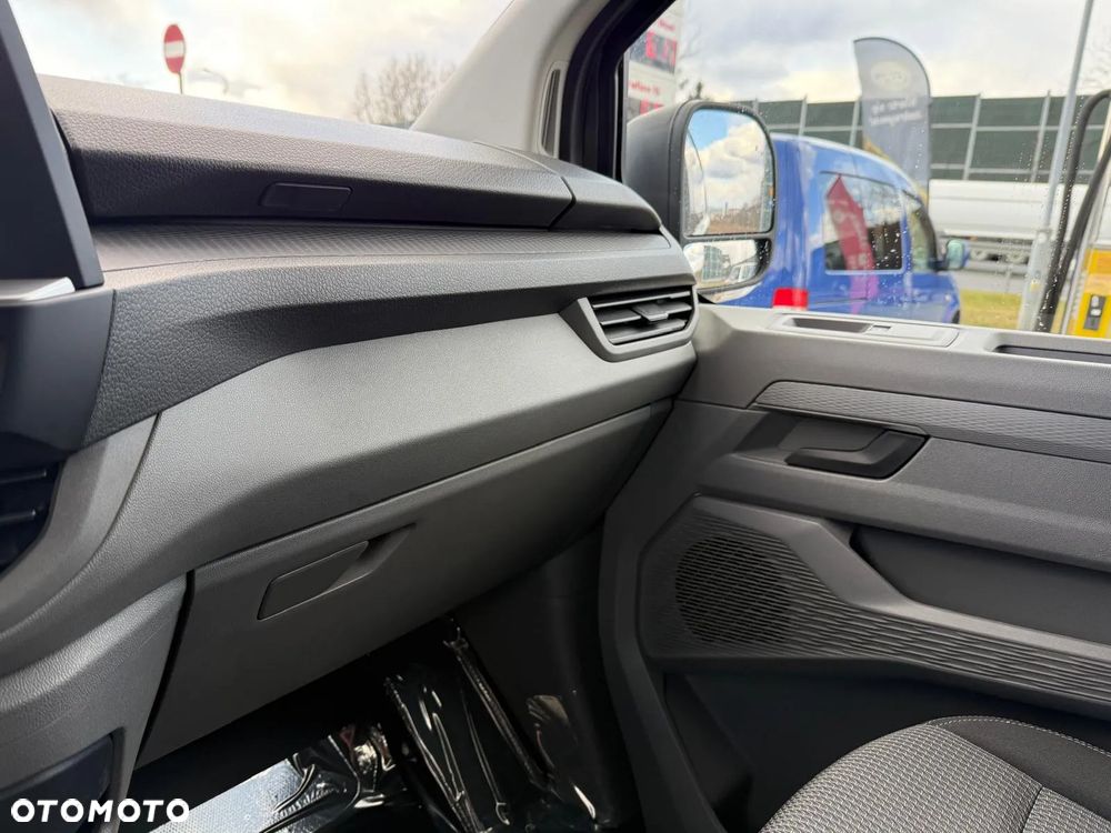 Volkswagen Transporter T7 - 30