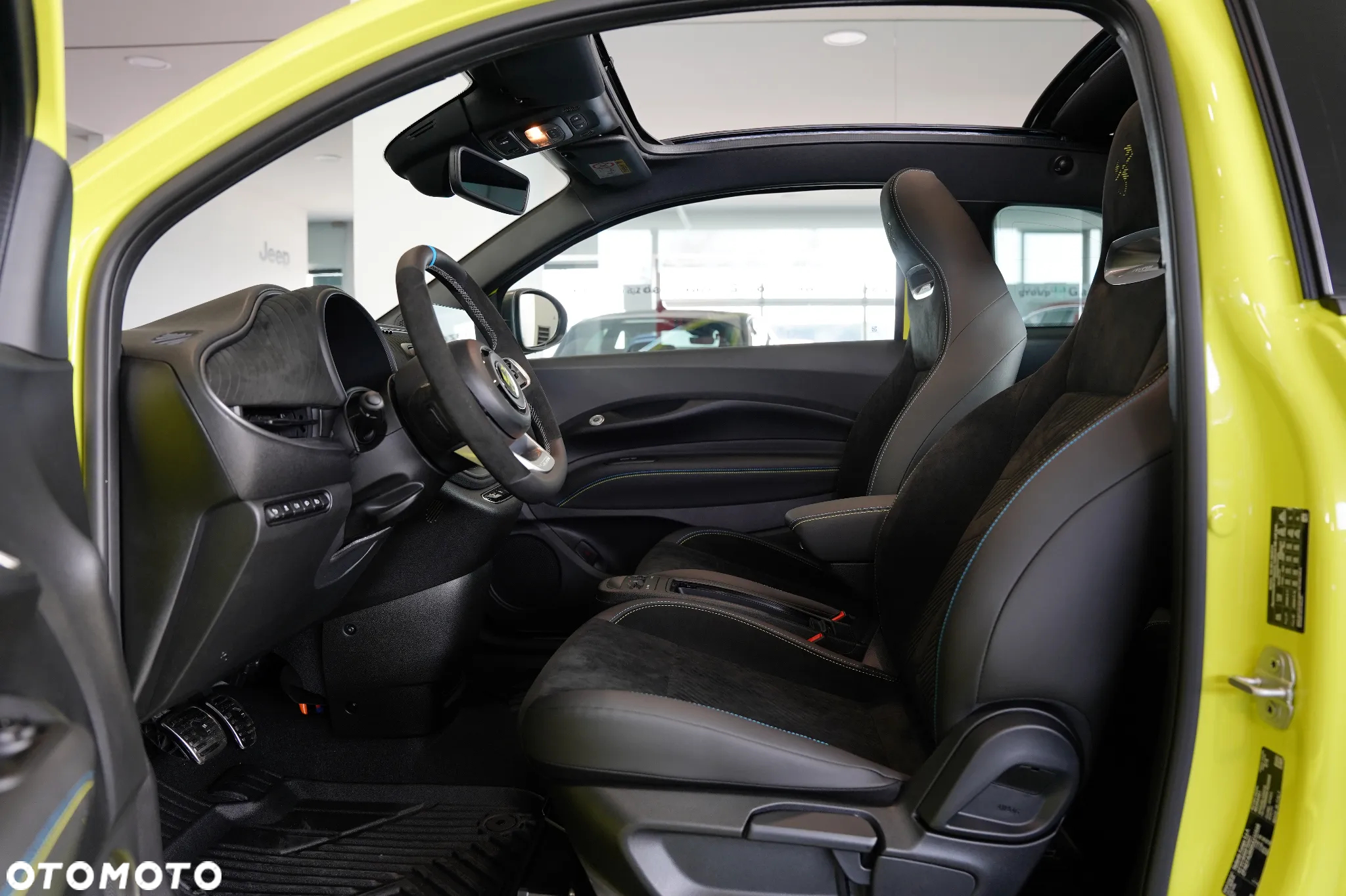 Abarth 500e - 10