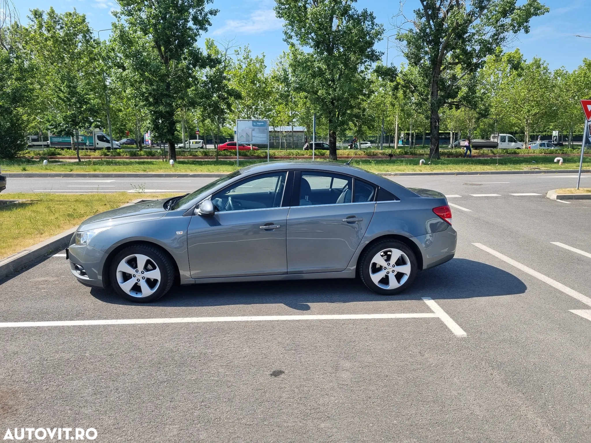 Chevrolet Cruze 1.8 DOHC LT - 11