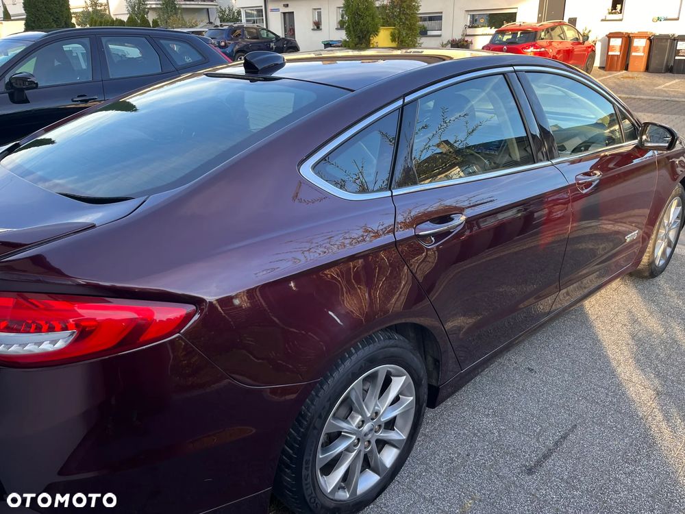 Ford Fusion - 11