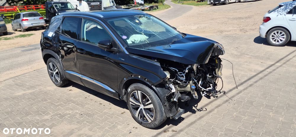 Peugeot 3008 1.6 PureTech HYbrid Allure S&S EAT8 - 3