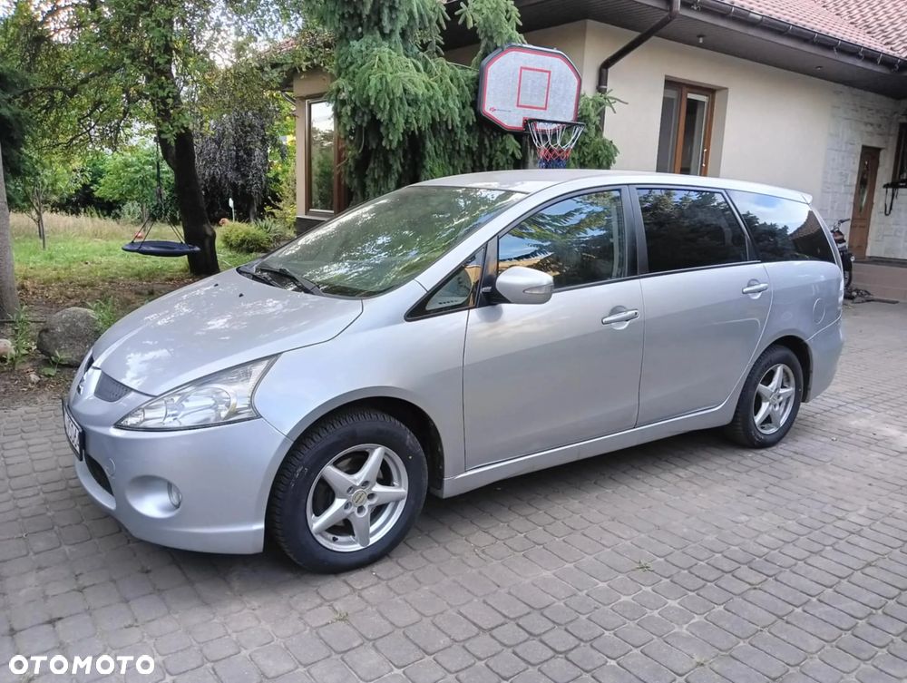 Mitsubishi Grandis 2.0 DI-D 6-Sitzer Intense - 18