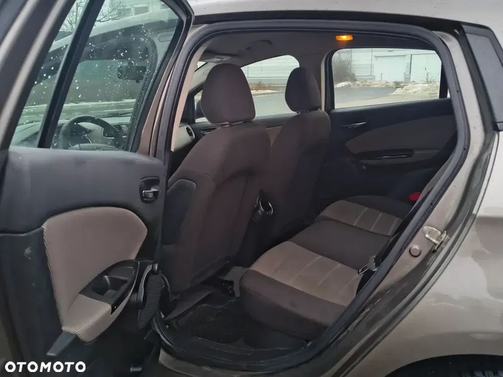 Fiat Bravo 1.9 Multijet Estiva Blue&Me - 11