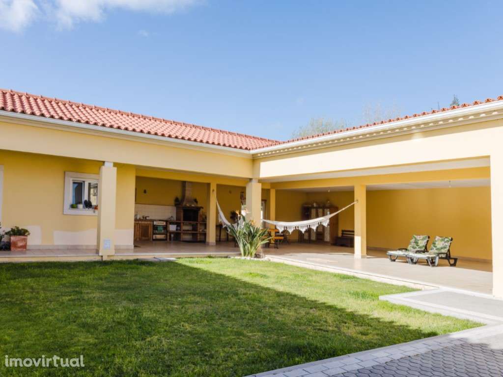 Vendo moradia T4 Térrea com vistas deslumbrantes - Grande imagem: 2/50