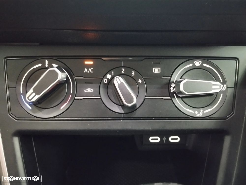 VW Taigo 1.0 TSI Life DSG - 30