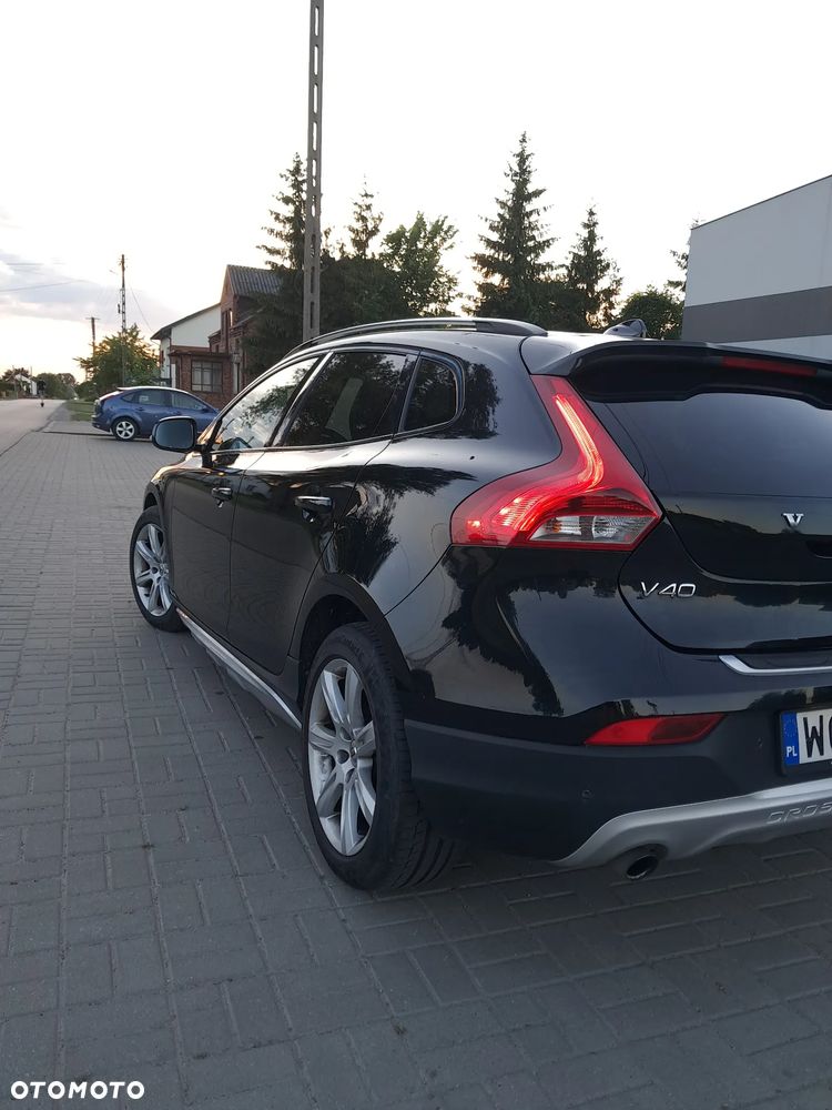 Volvo V40 Cross Country D4 Geartronic Summum - 1