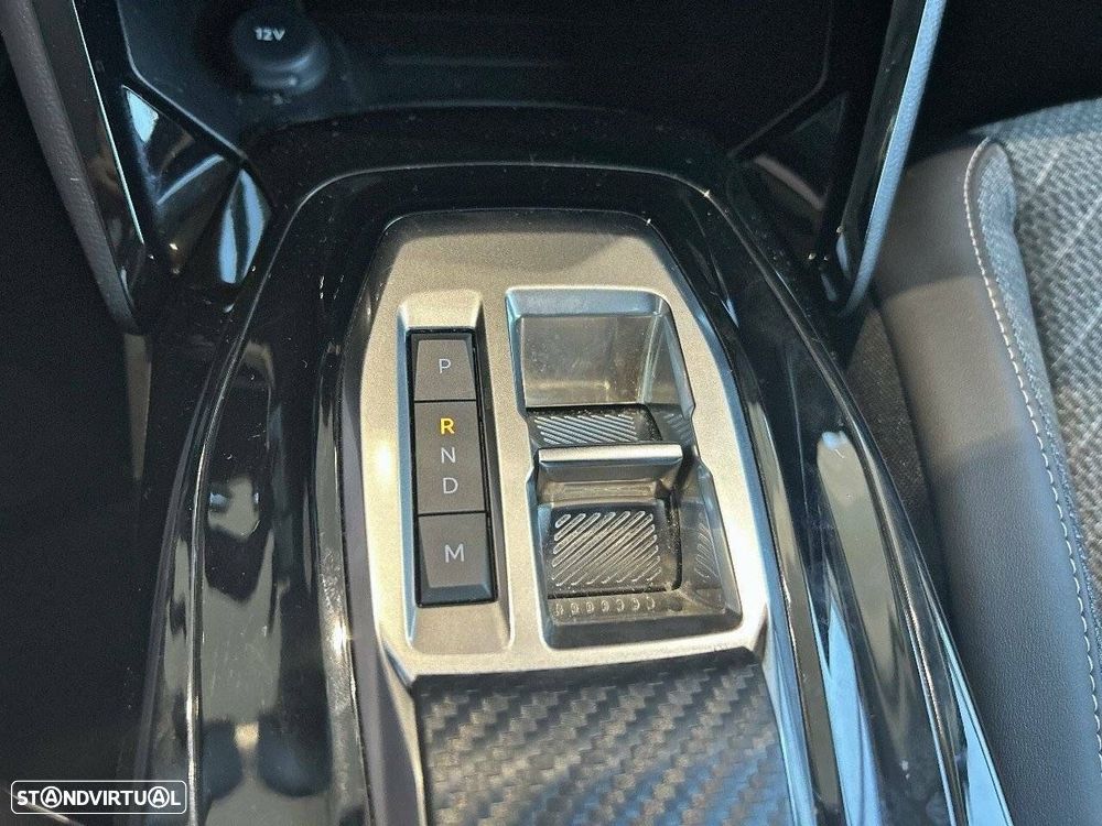 Peugeot 208 1.2 Hybrid Allure e-DCS6 - 22