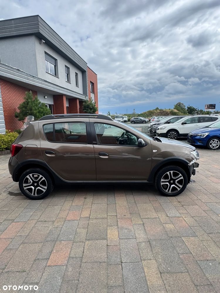 Dacia Sandero Stepway TCe 100 Celebration - 1