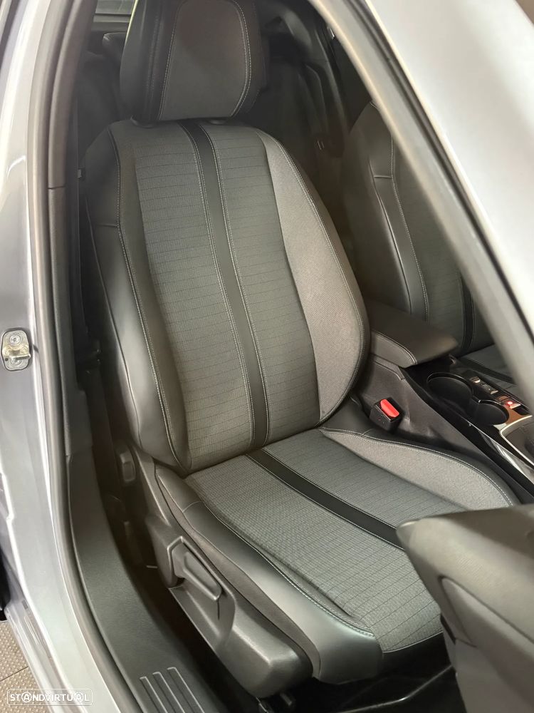 Peugeot 2008 1.2 PureTech Allure Pack - 12