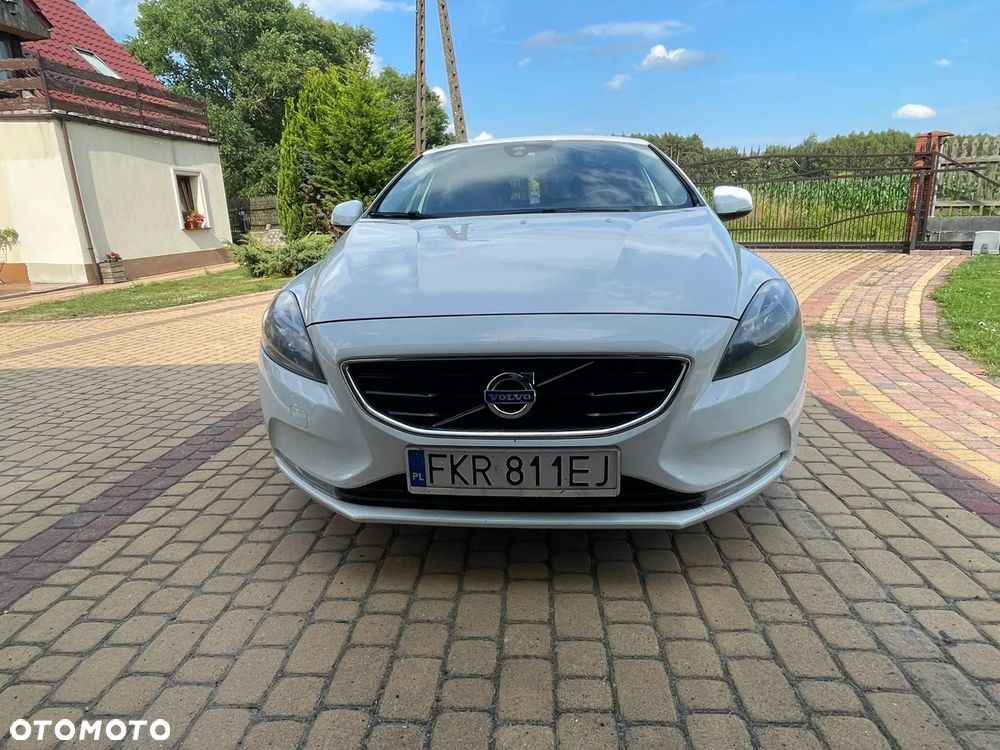 Volvo V40 D2 Summum - 2
