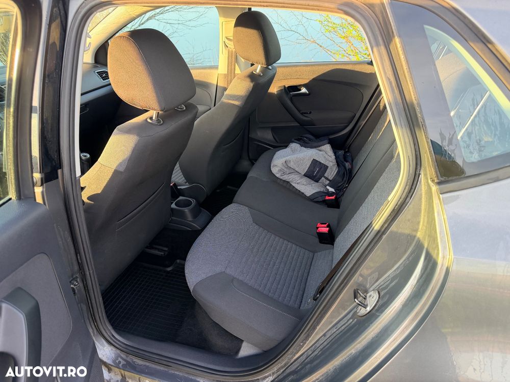 Volkswagen Polo - 7