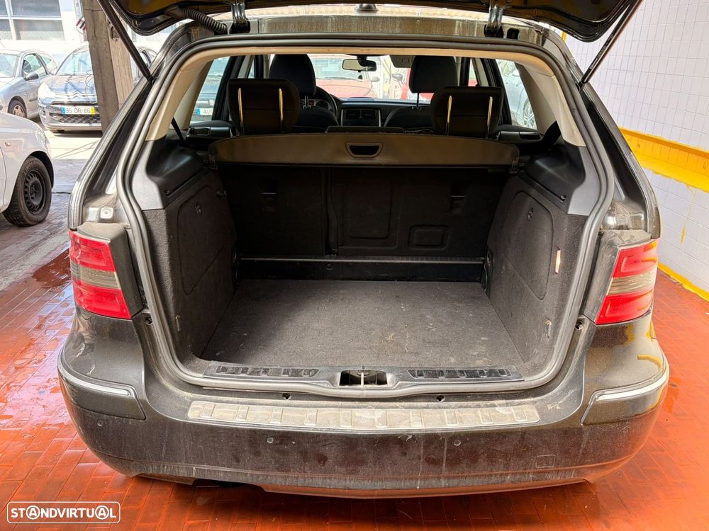 Mercedes-Benz B 180 CDI - 14