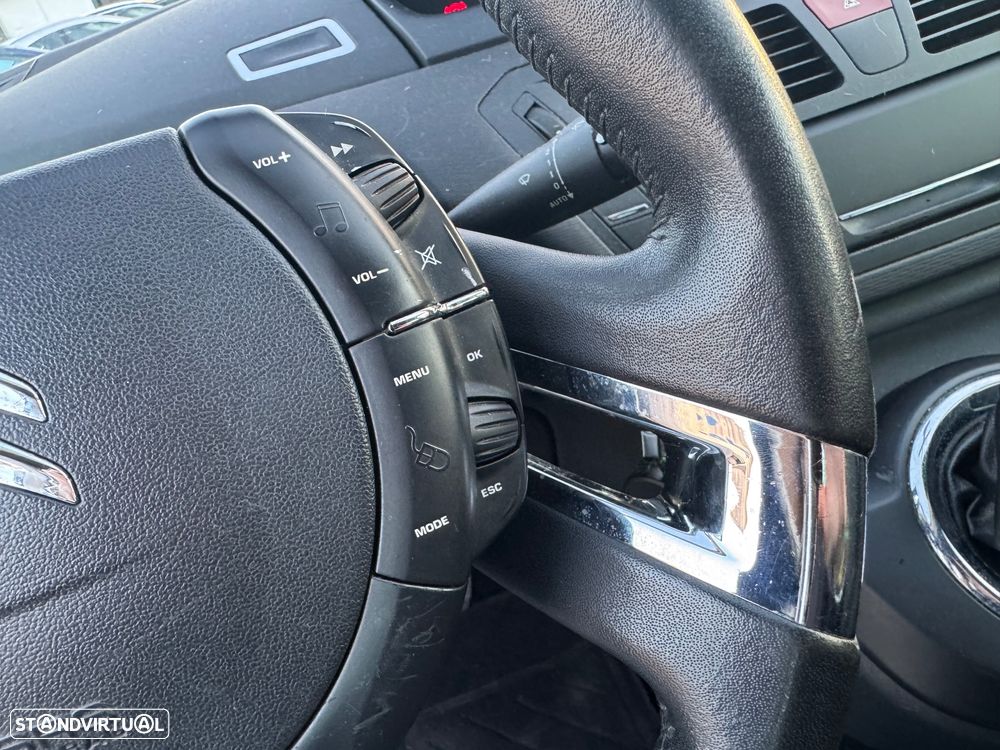 Citroën C4 Picasso 1.6 HDi Exclusive 135g - 21