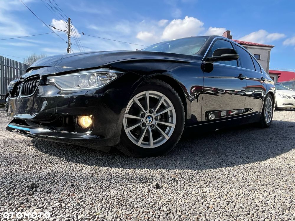 BMW Seria 3 318d xDrive M Sport - 27