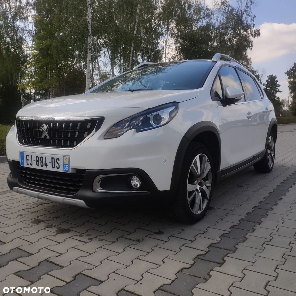 Peugeot 2008 1.2 Pure Tech Allure S&S EAT6 - 17