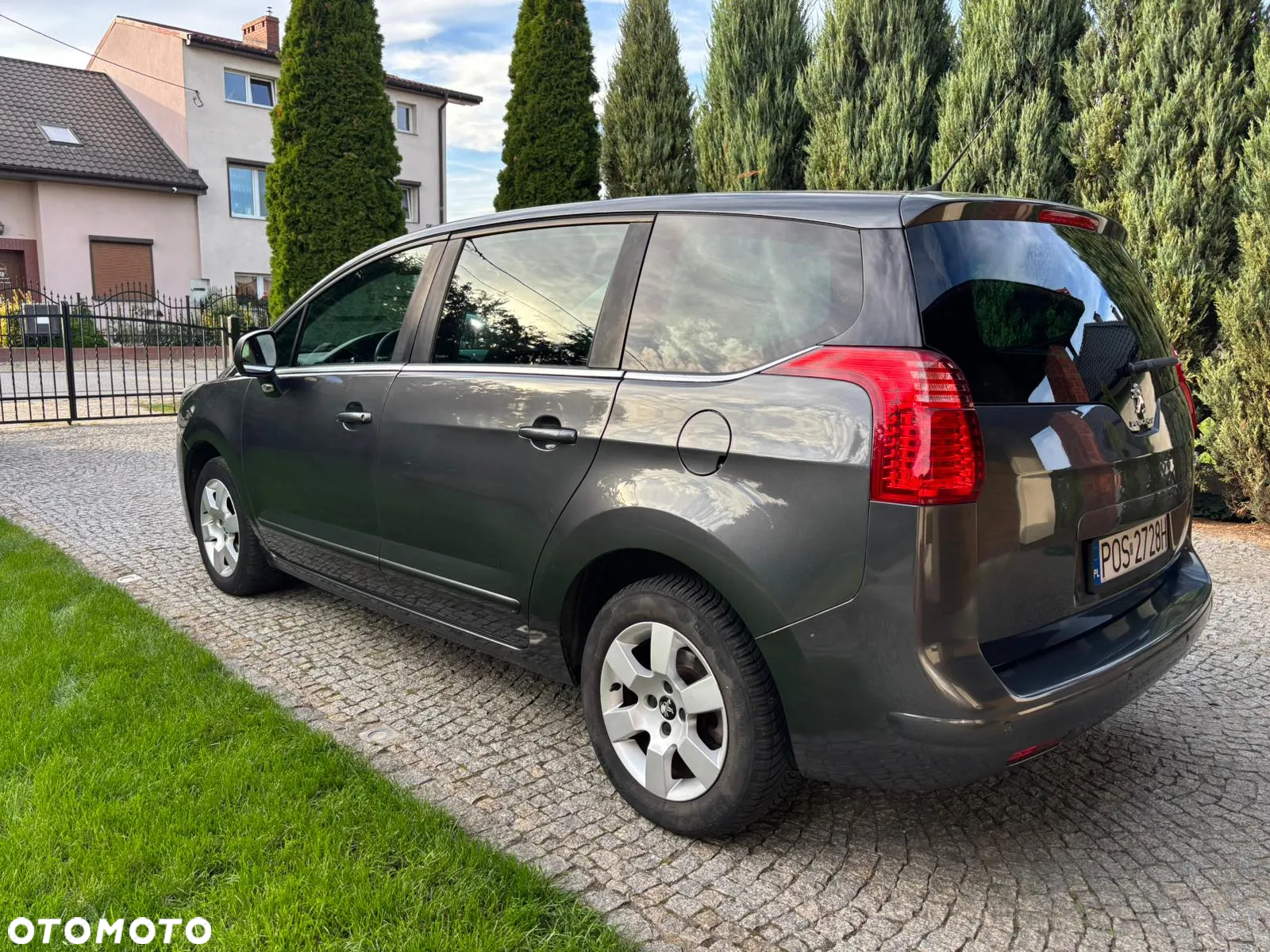 Peugeot 5008 1.6 HDi Style 7os - 8