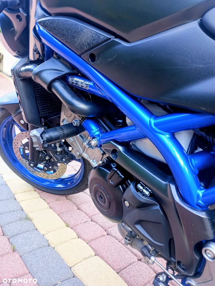 Suzuki SV - 25