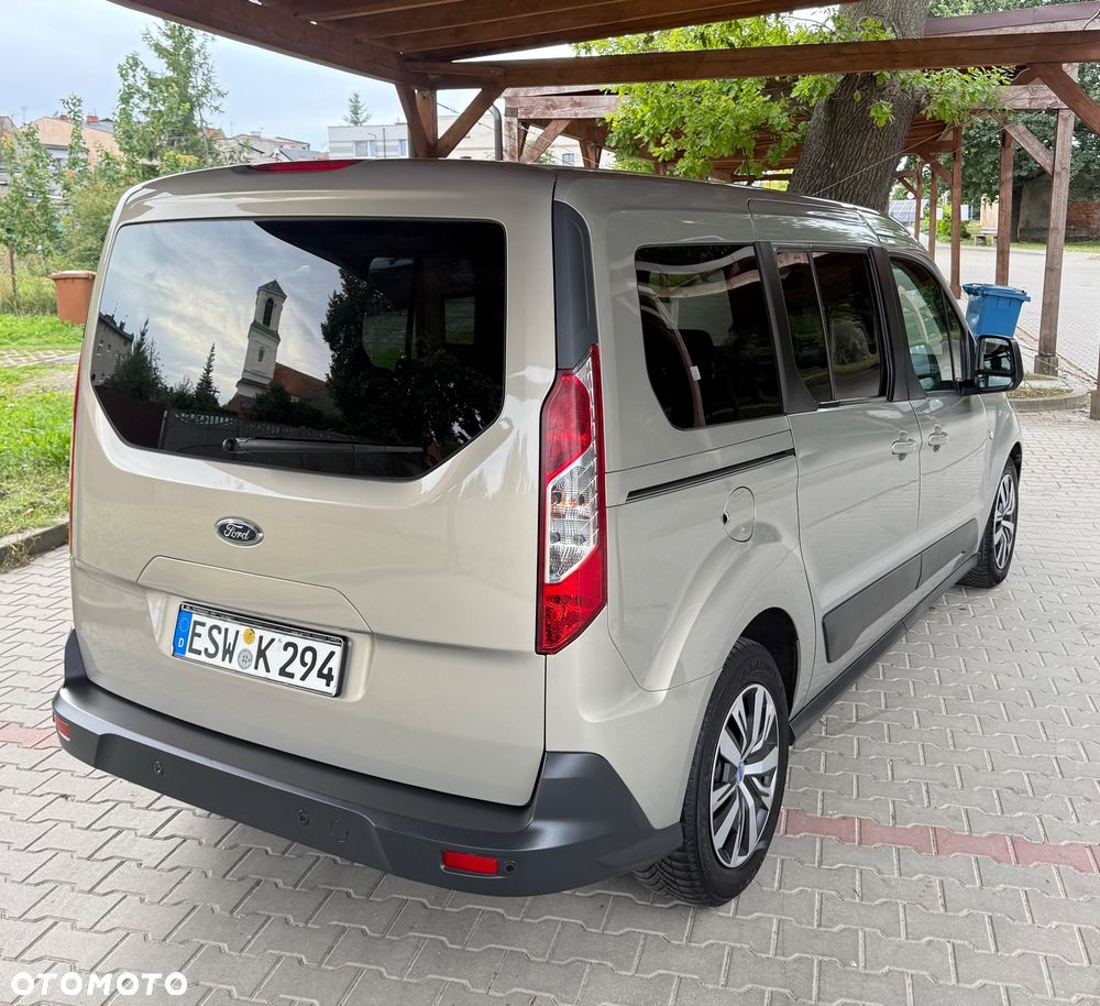 Ford Tourneo Connect Grand - 10