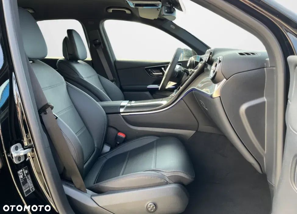 Mercedes-Benz GLC 200 4Matic 9G-TRONIC Avantgarde Advanced - 18