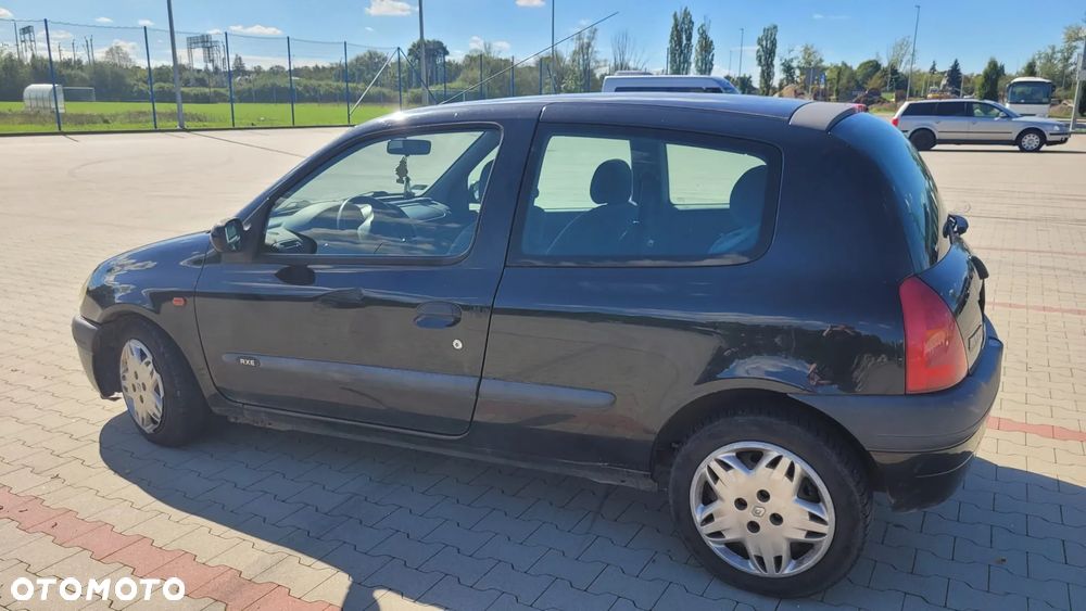 Renault Clio - 2