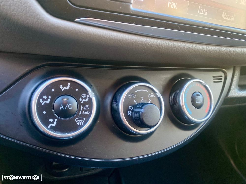 Toyota Yaris 1.4 D-4D Comfort - 18