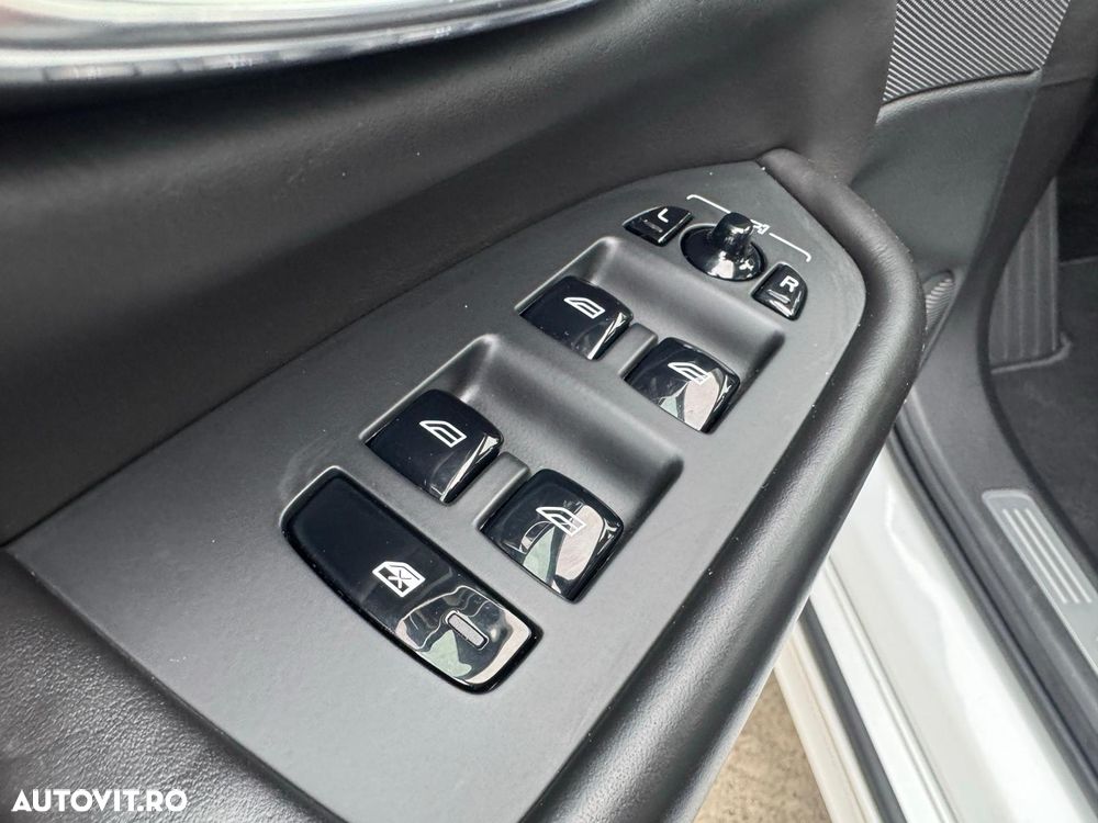 Volvo XC 90 T8 AWD Recharge Geartronic Inscription Edition - 20