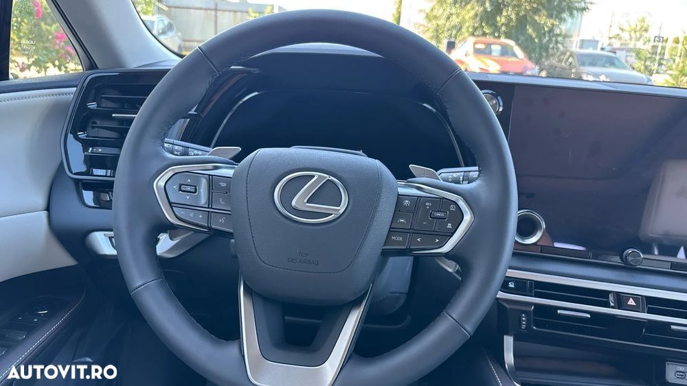 Lexus Seria RX - 11
