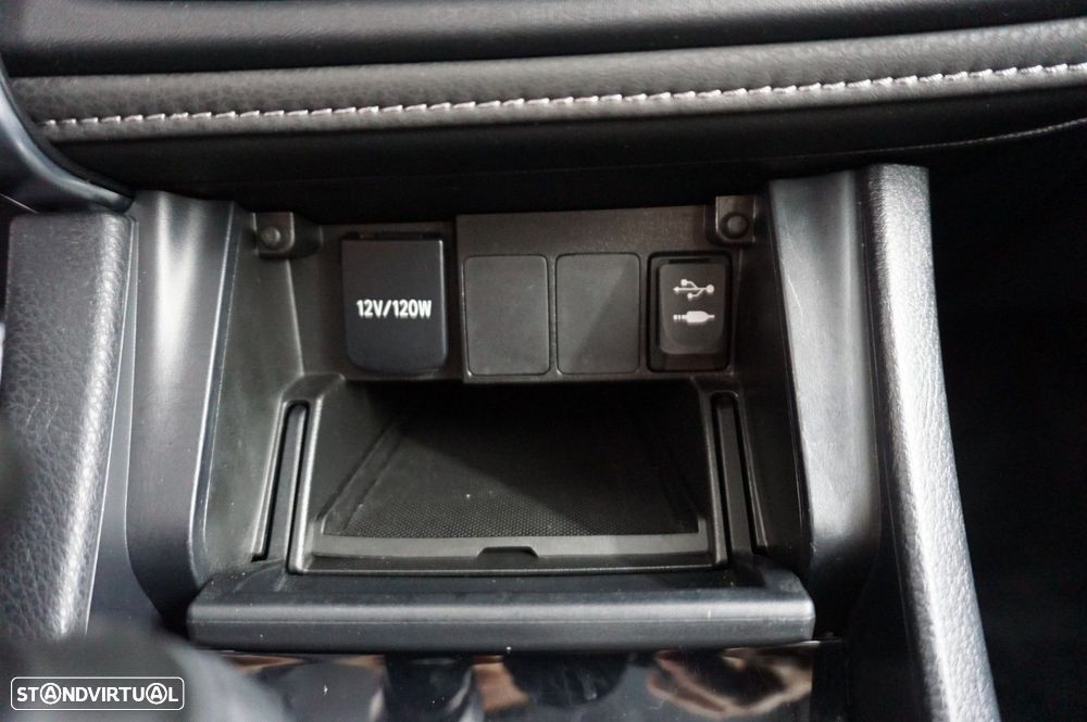 Toyota Auris 1.2 Turbo Design Edition - 38