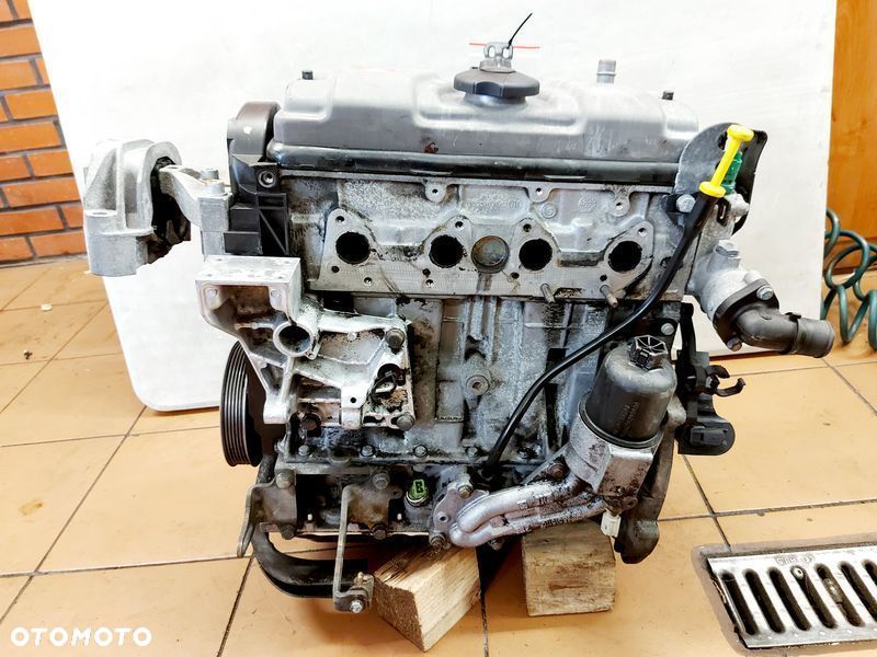citroen c2 1.1 b silnik słupek hzx - 1