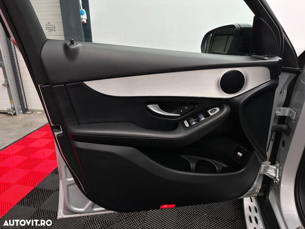 Mercedes-Benz GLC Coupe 220 d 4Matic 9G-TRONIC - 17