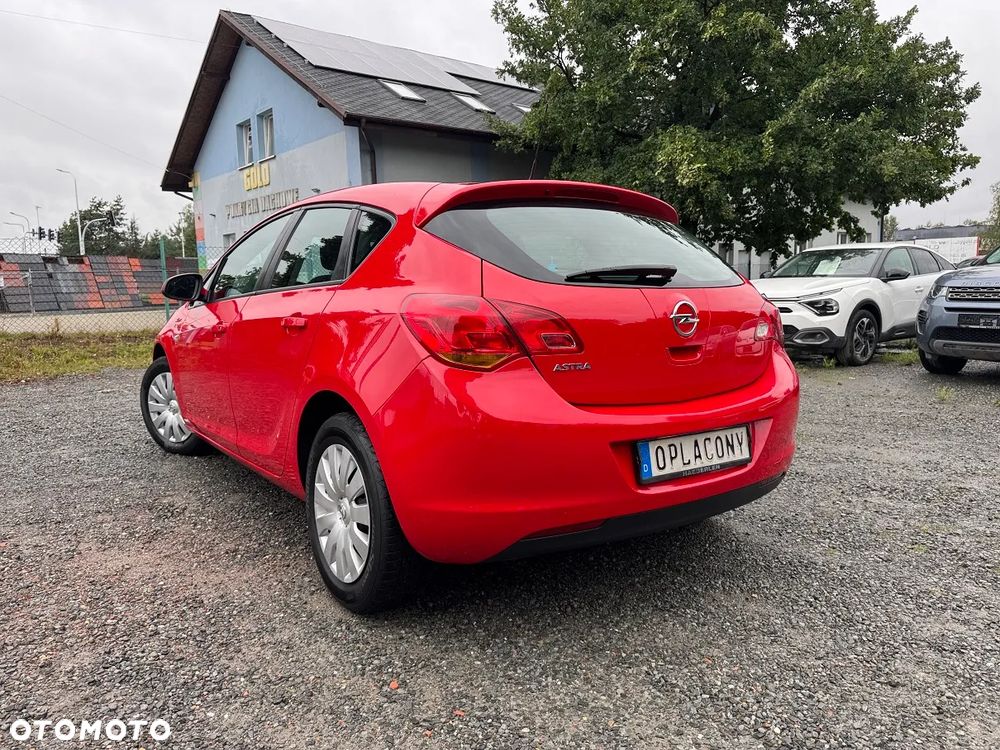 Opel Astra - 8