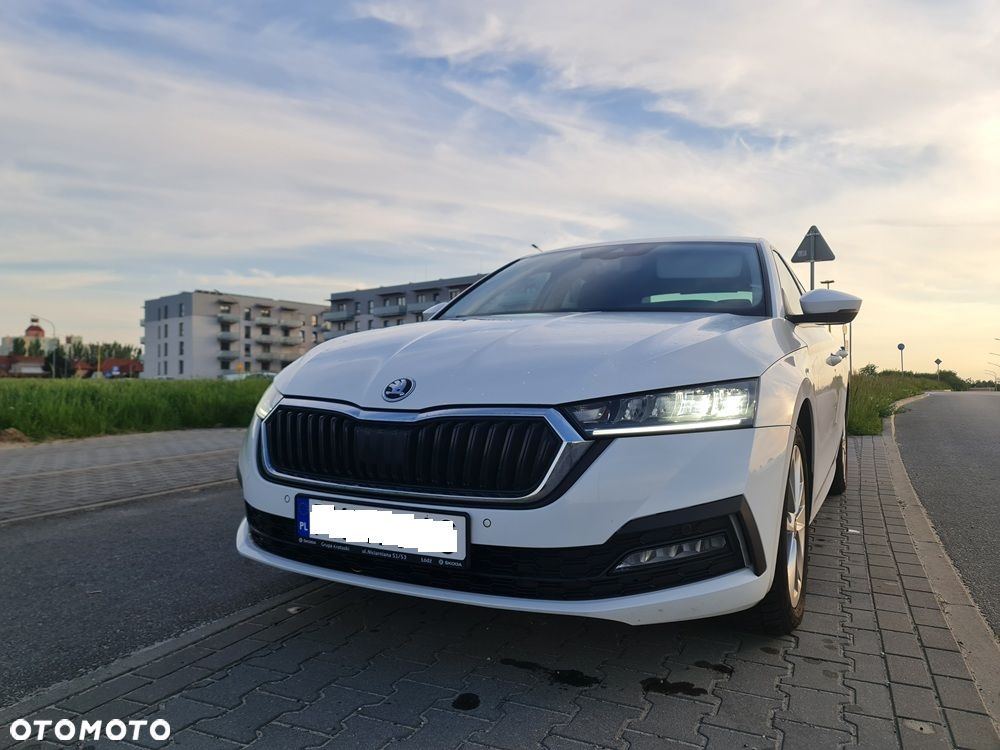 Skoda Octavia 2.0 TDI Ambition DSG - 2