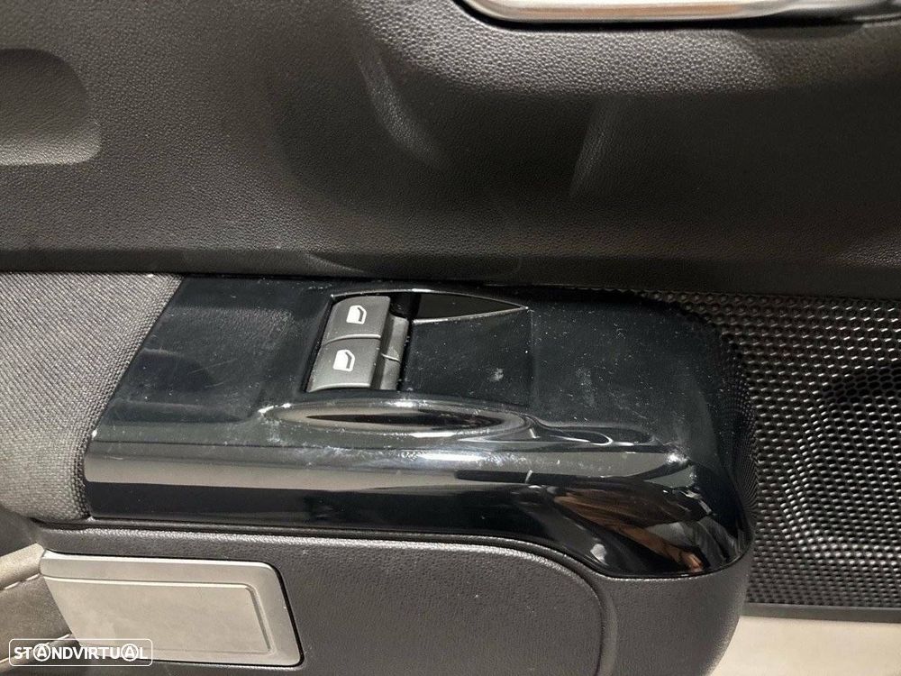 Citroën C3 1.2 PureTech Shine - 20