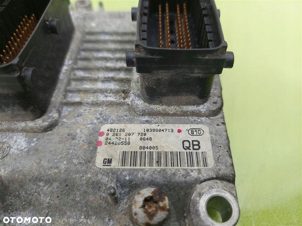 Komputer sterownik silnika Opel Corsa C 2000-2006 1,0 12V B 24420558 - 2