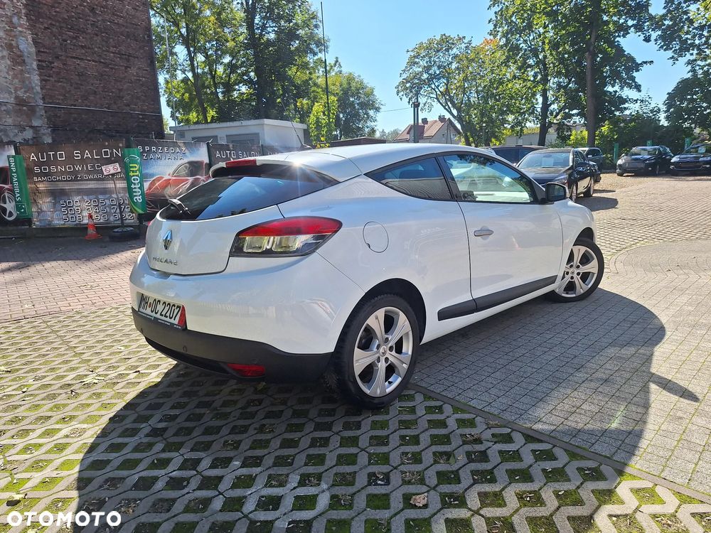 Renault Megane 2.0 dCi Dynamique - 8