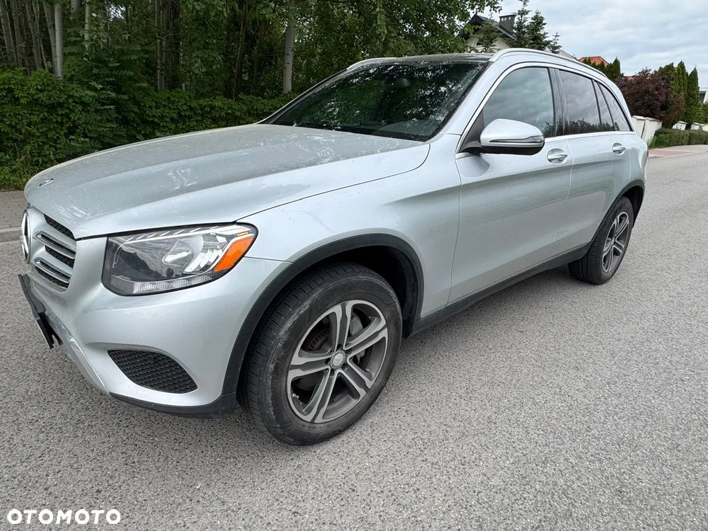 Mercedes-Benz GLC 300 4Matic 9G-TRONIC Exclusive - 2