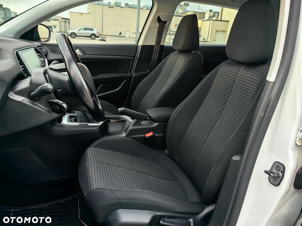 Peugeot 308 1.5 BlueHDi Business Line S&S - 17