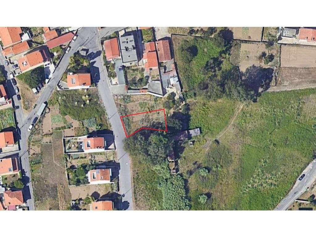 Lote p/ construção de moradia de 3 fr... - Grande imagem: 2/2